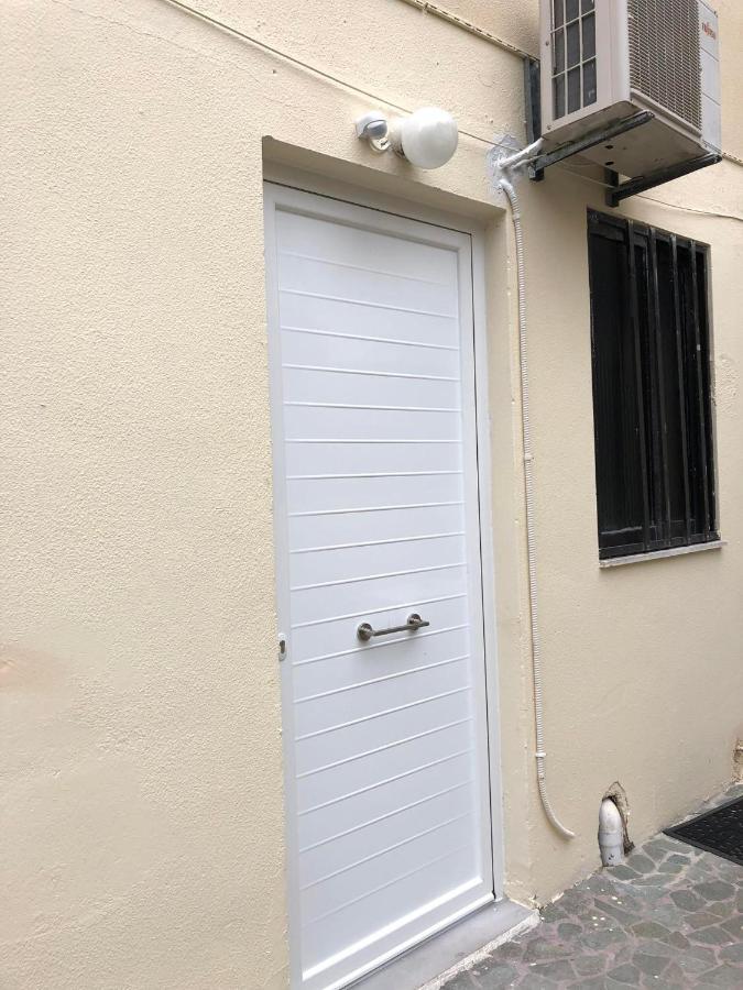 Lysandros Apartments In Athens, Near The Metro Exteriör bild